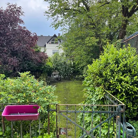 Of Rent - Mit Bad In 12km Bis Frankfurt Zentrum Rum i privatbostad