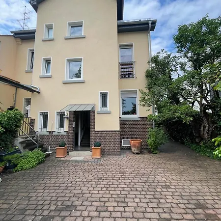 Of Rent - Mit Bad In 12km Bis Frankfurt Zentrum *