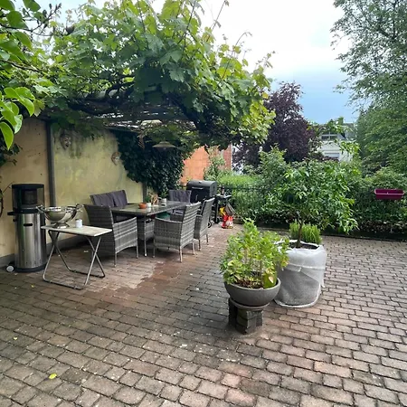 Of Rent - Mit Bad In 12km Bis Frankfurt Zentrum Rum i privatbostad *